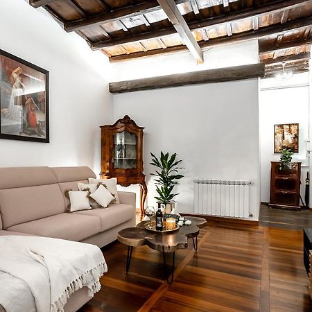 רומא Trevi Fountain Luxury Guest House מראה חיצוני תמונה