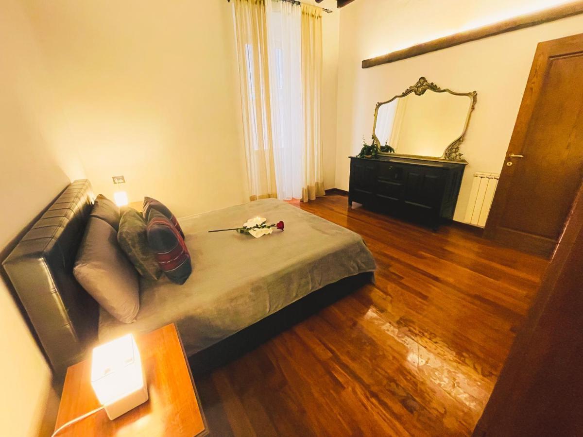 רומא Trevi Fountain Luxury Guest House מראה חיצוני תמונה