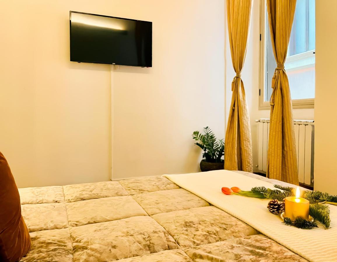 רומא Trevi Fountain Luxury Guest House מראה חיצוני תמונה